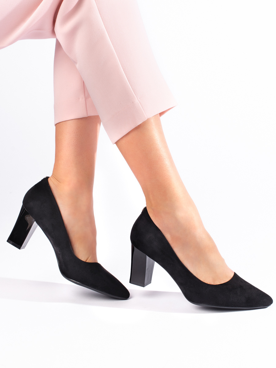 Womens black pumps on a stiletto heel by Sergio Leone