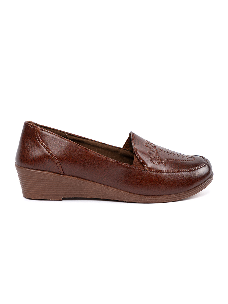Shelvt Brown classic slip-on shoes