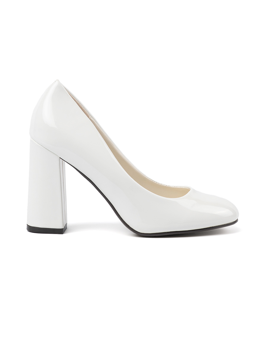 SEASTAR White patent pumps