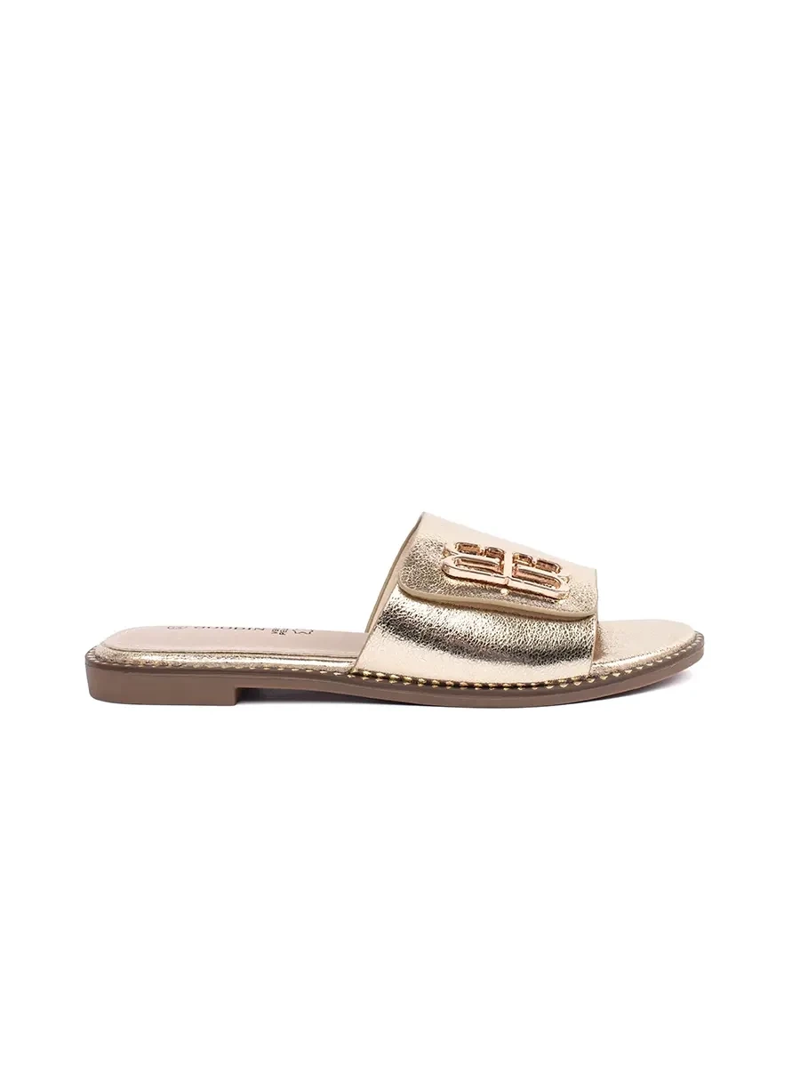 GOODIN Gold womens flip-flops on a flat sole
