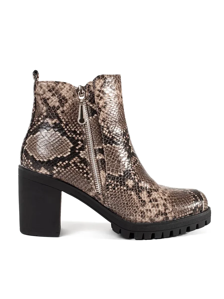 Shelvt Heeled ankle boots with a snakeskin pattern