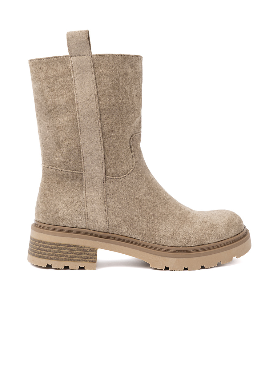 Shelvt Beige boots on a thick sole with an ankle upper