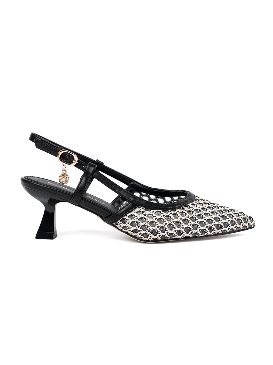 GOODIN Black openwork pumps with a low heel