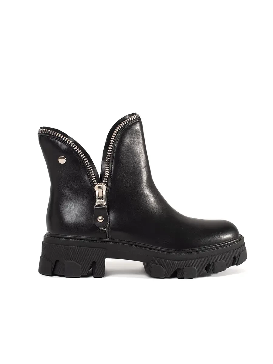 Womens ankle boots on a thick platform Shelovet