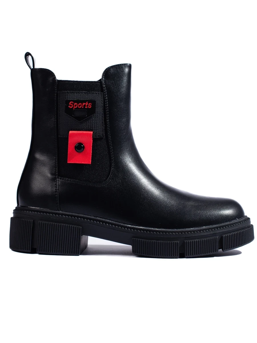Black womens daggers on the Shelvt platform