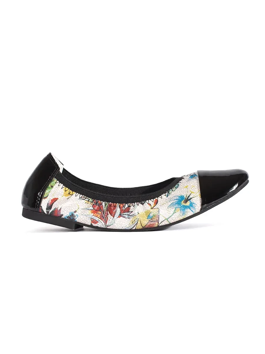 GOODIN Ballerinas with a floral pattern with a patent toe