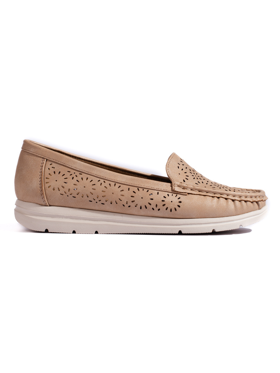 Mocasini dama, Shelvt