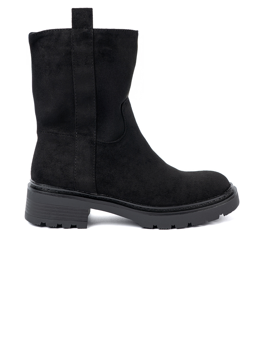 Shelvt Stylish ankle boots with a thick black sole