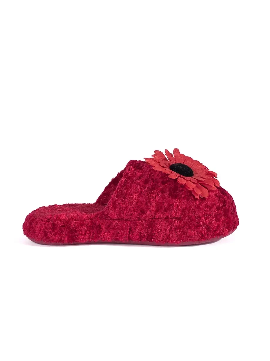 Shelvt Red childrens slippers with a decorative flower