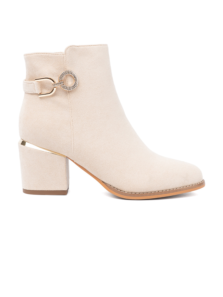 Shelvt Light beige ankle boots on a heel with a decorative buckle