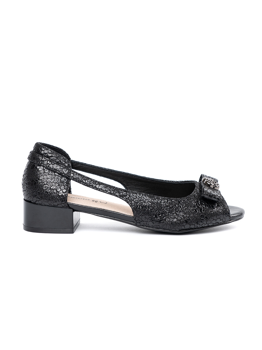 GOODIN Black slip-on shoes with open toes
