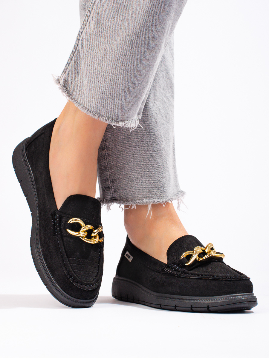 Mocasini dama, Shelvt