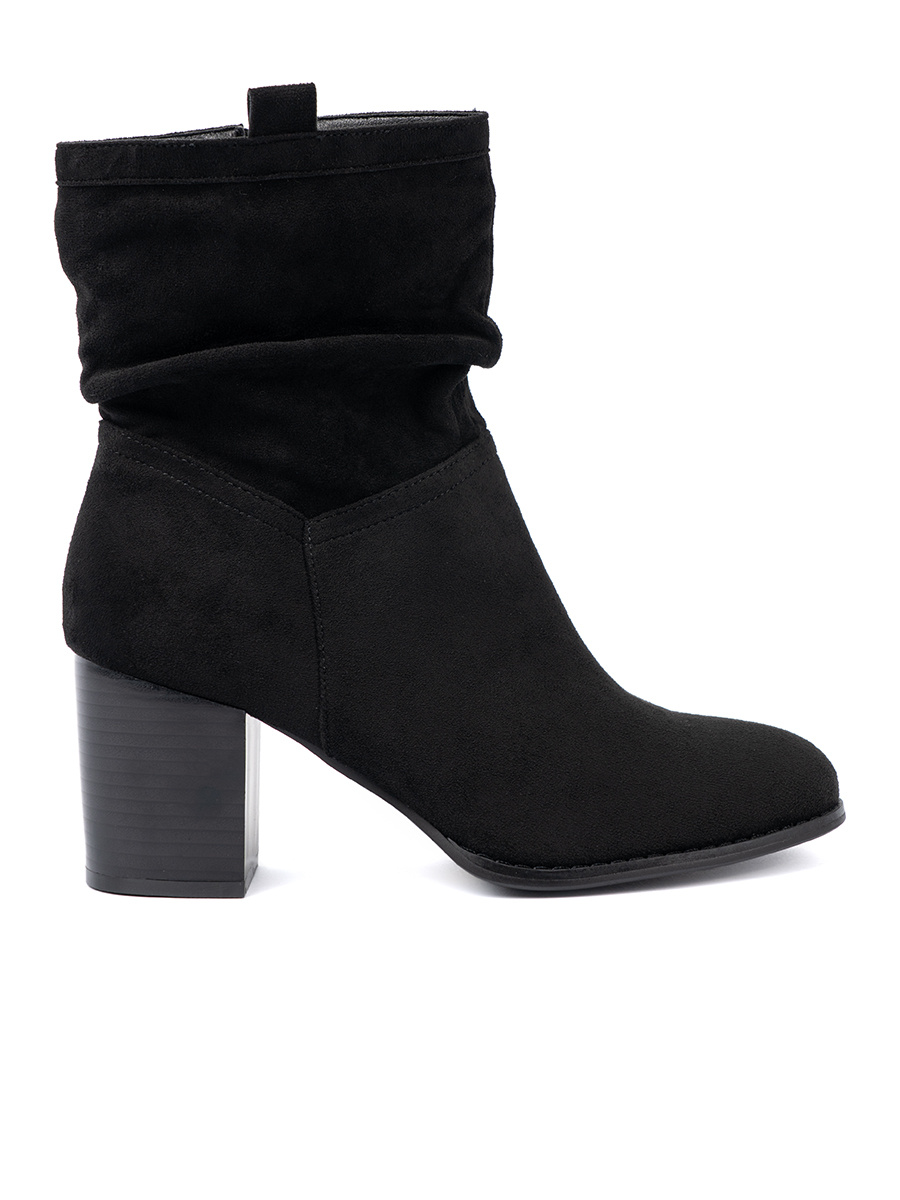Shelvt Black suede ankle boots with a ruffled upper