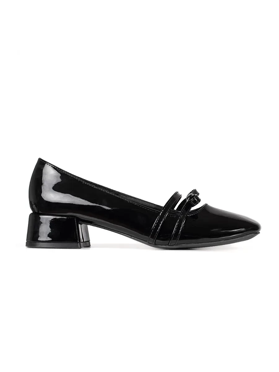 GOODIN Black patent leather pumps with low heels