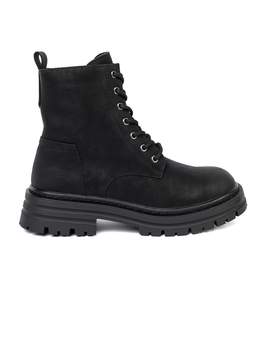 Womens black shoes with lacing and tread by Sergio Leone