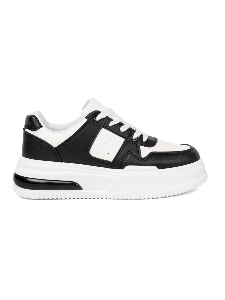 Shelvt Stylish black and white sneakers with a thick sole