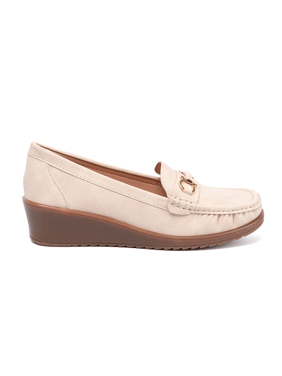 Shelvt Beige wedge loafers with a decorative chain