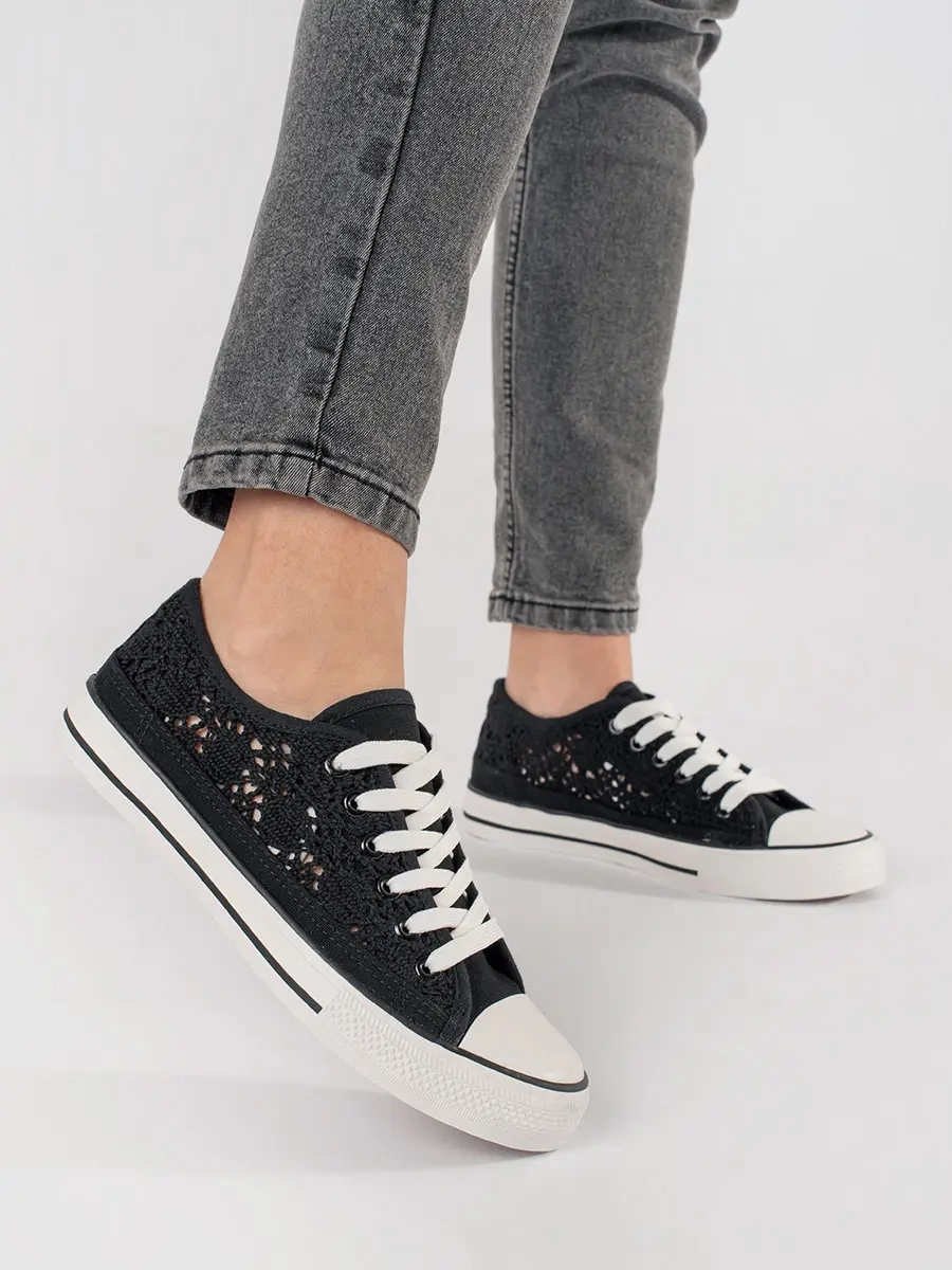 Shelvt Black openwork sneakers