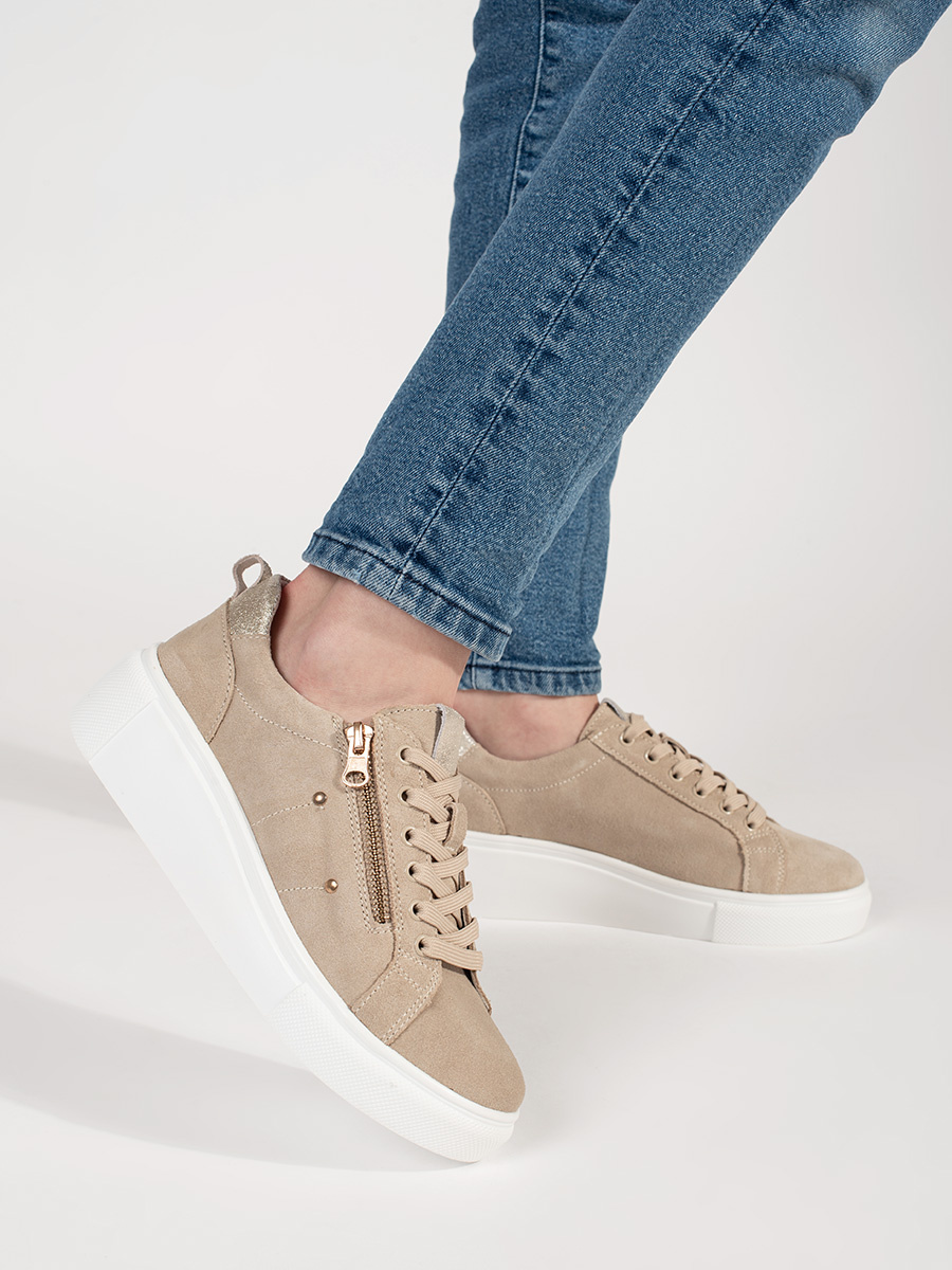 GOODIN Beige sneakers with a thick sole