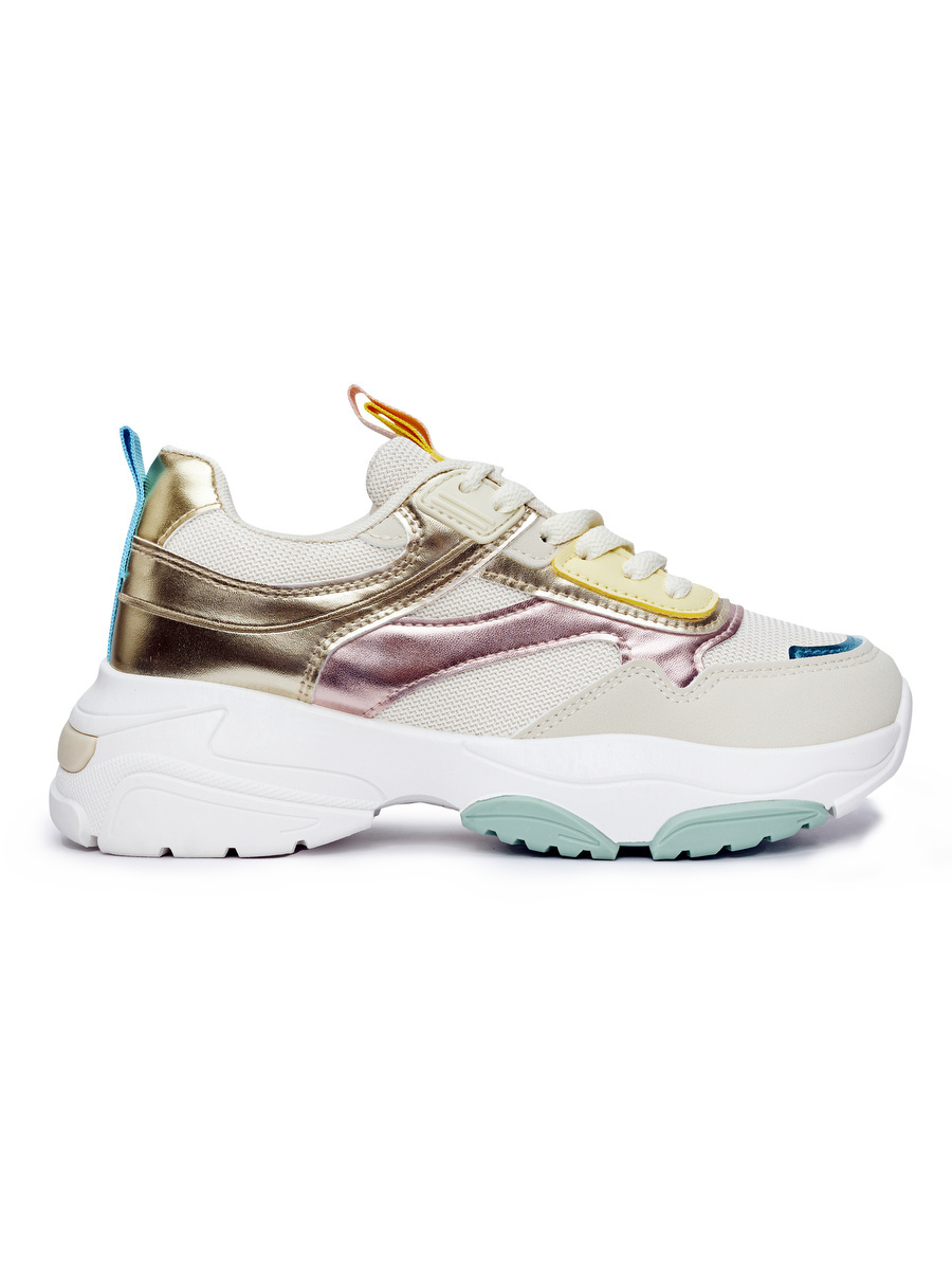 Shelvt Womens sports shoes with a thick sole