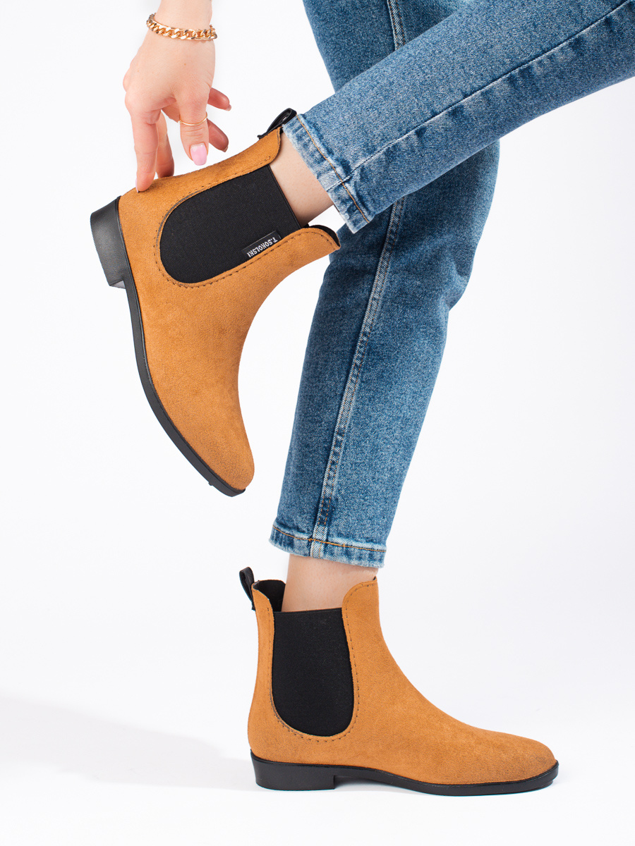 Botine dama, T.SOKOLSKI