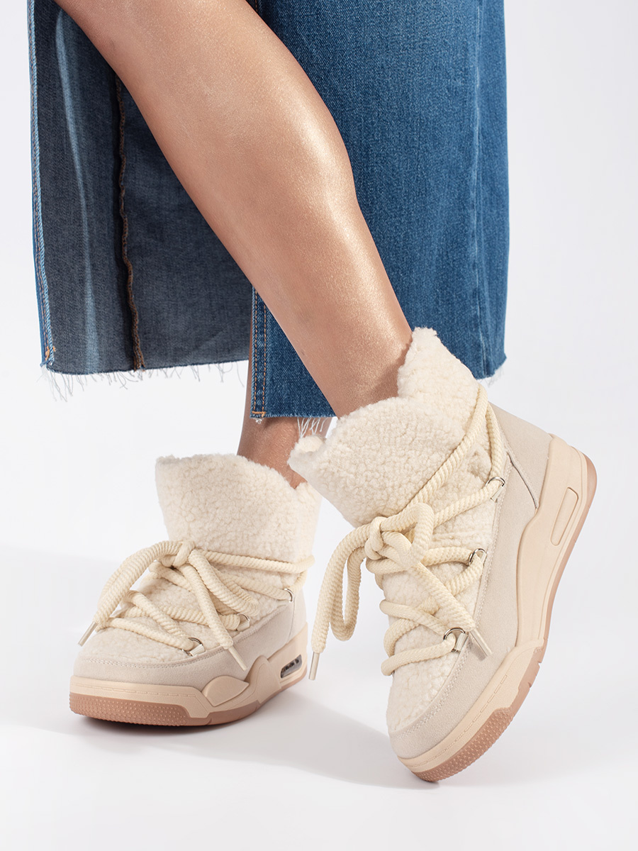 SEASTAR Beige womens snow boots with a thick sole