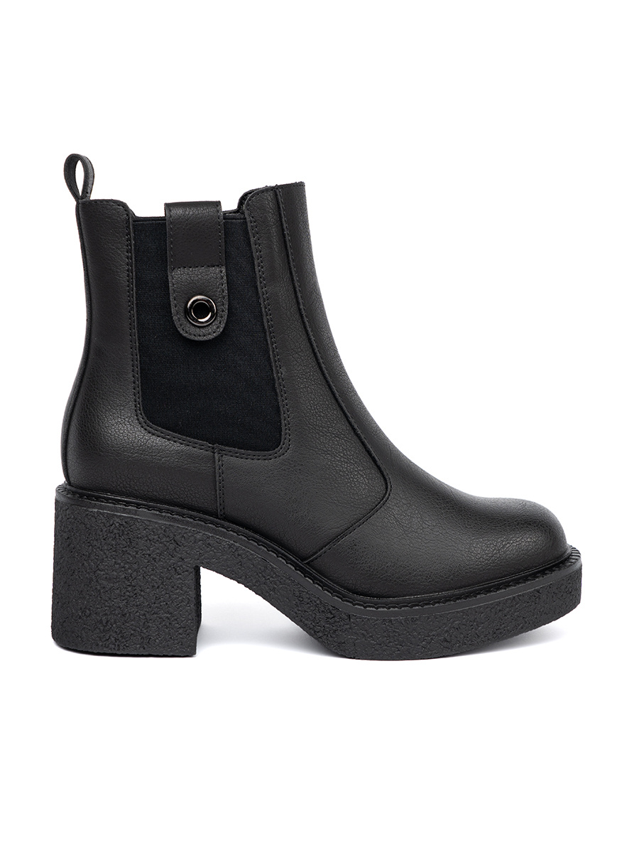 Elegant black ankle boots with elastic insert by Sergio Leone