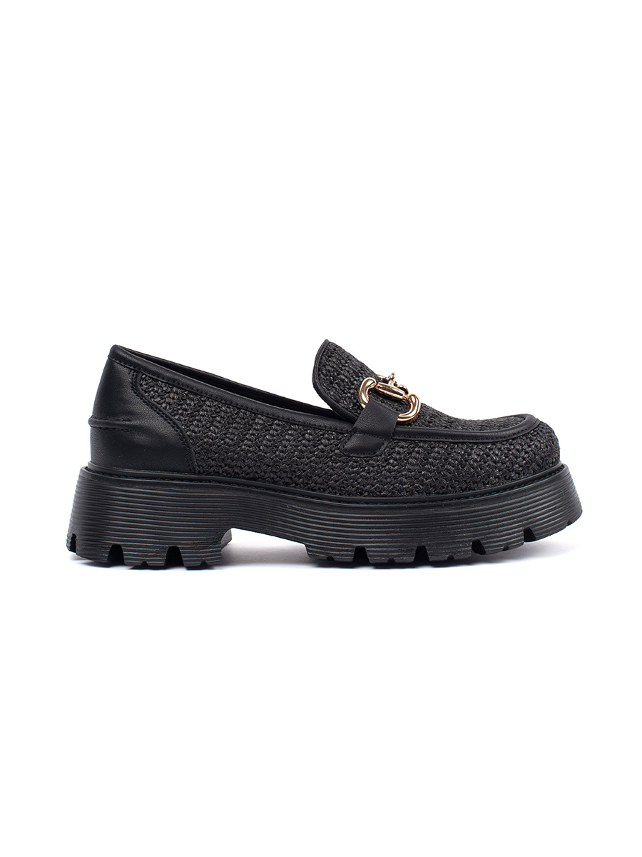 GOODIN Black platform loafers with gold chain