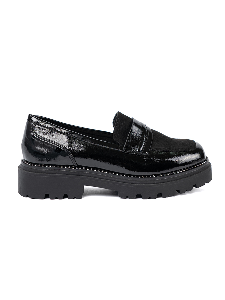 GOODIN Lacquered loafers with studs