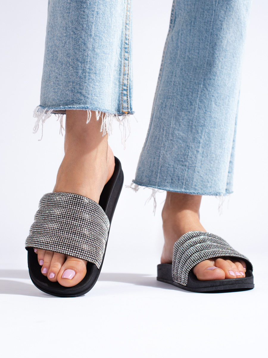 Beige slippers with rhinestones Shelvt