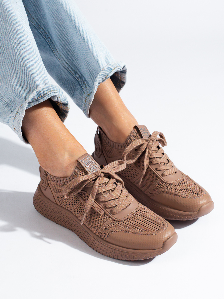 Tenisi dama, BIG STAR SHOES