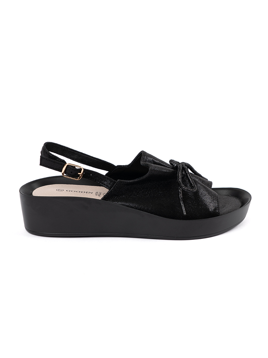 GOODIN Black wedge sandals with leather insole