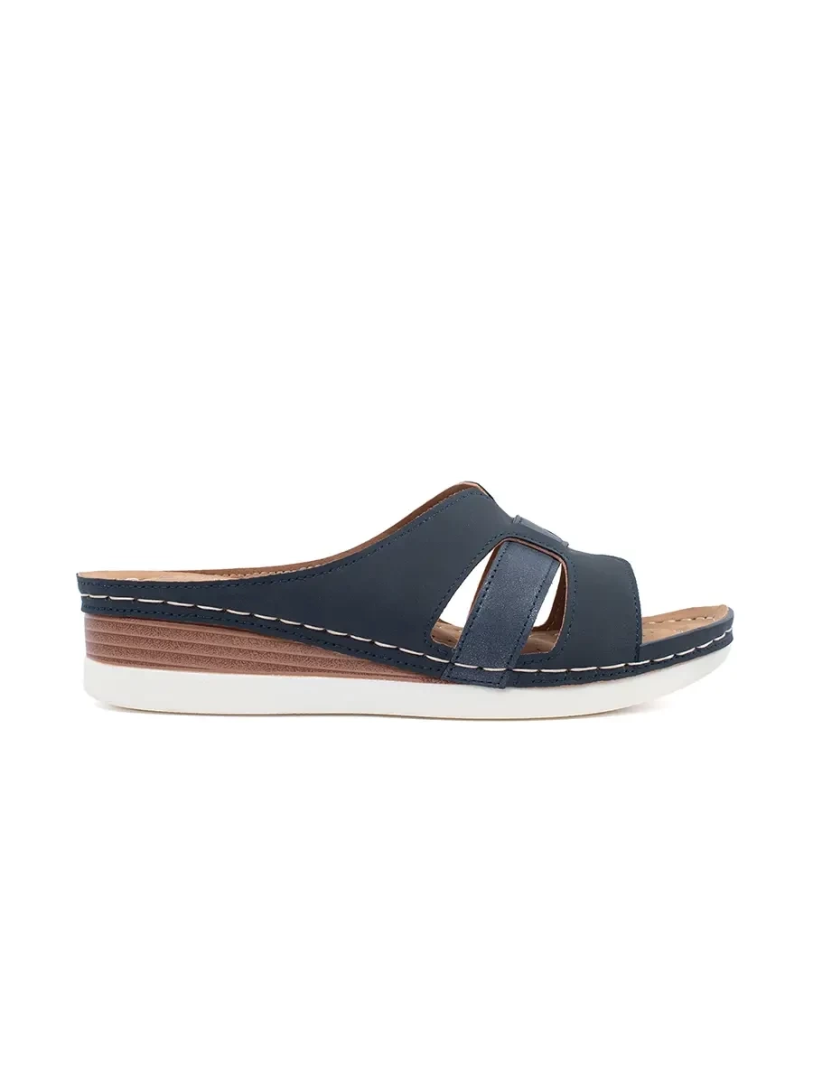Shelvt Comfortable flip-flops on a low wedge blue