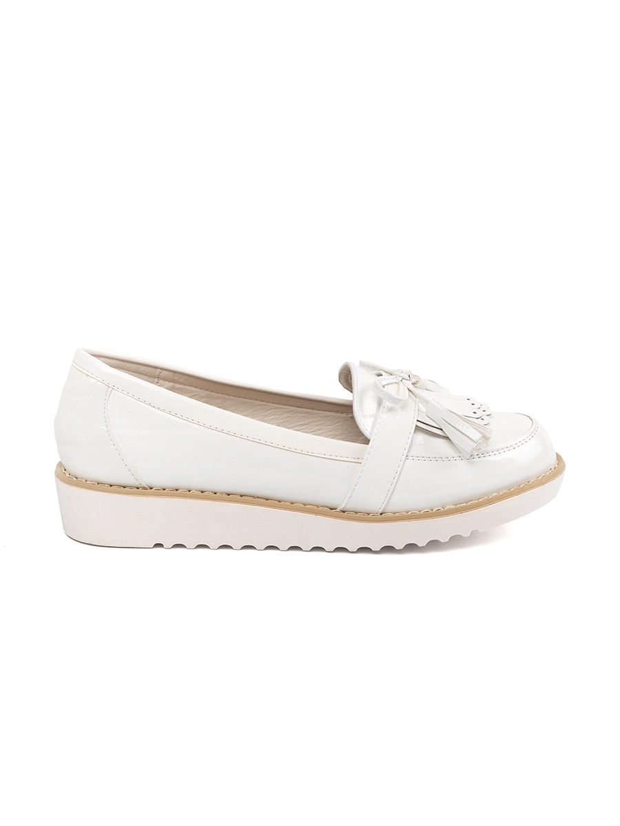 SEASTAR White lacquered loafers with a bow