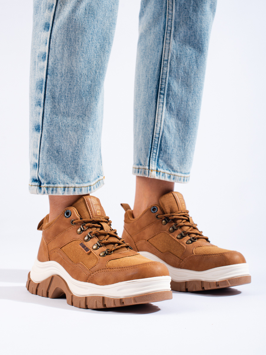 Tenisi dama, BIG STAR SHOES