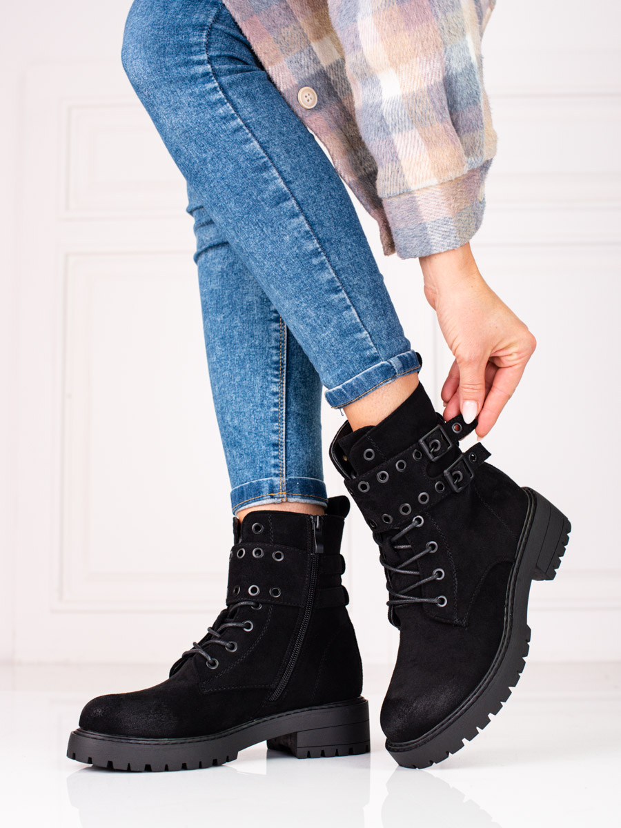 Lace-up ankle boots for women with Shelvt buckles