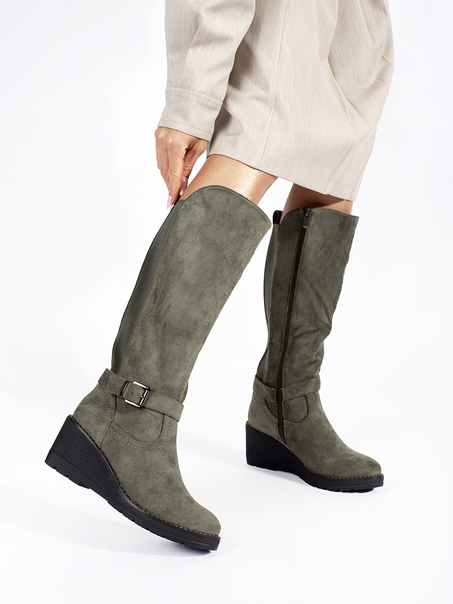 Shelvt Suede dark green wedge boots