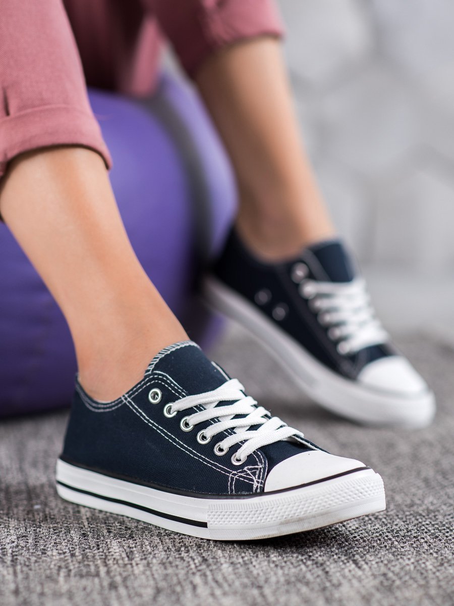 Adidasi dama J. STAR Classic