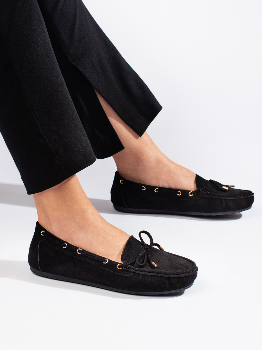 Mocasini dama, Shelvt