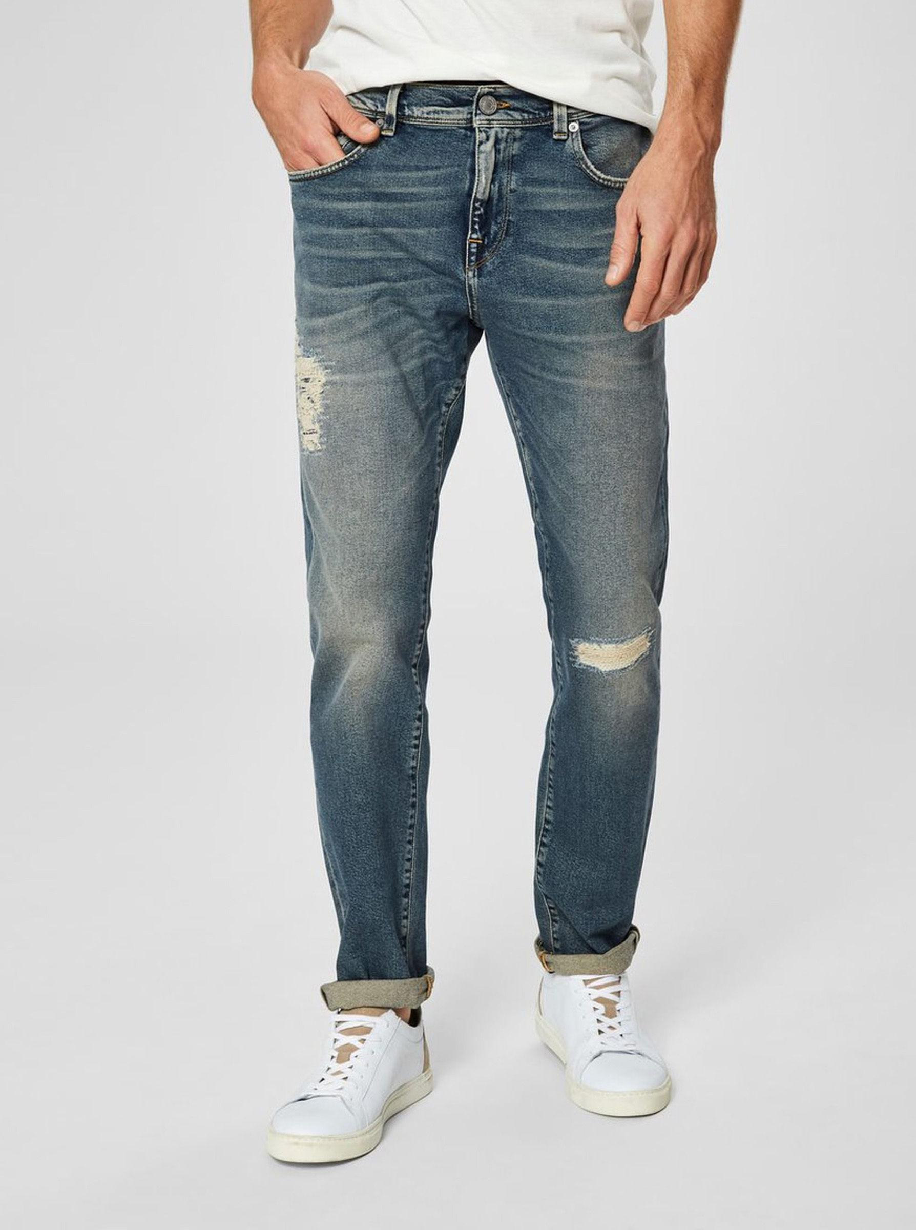 Blue slim jeans with a torn Effect Selected Homme Leon