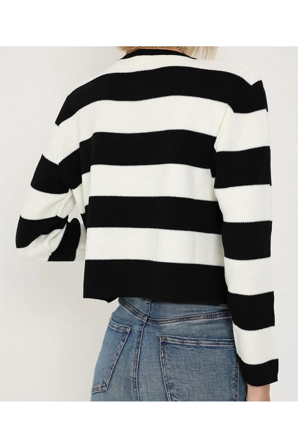 74390 Dewberry Crew Neck Striped Crop Cardigan-BLACK