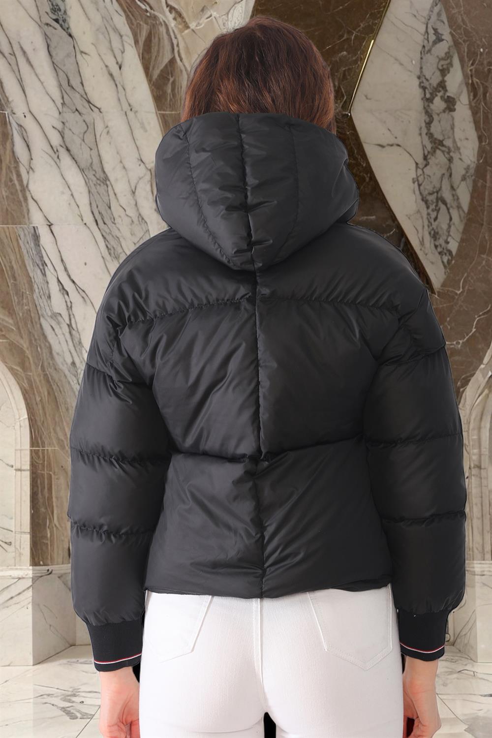 Z6650 DEWBERRY LADIES BOTTLE COAT-PLAIN BLACK