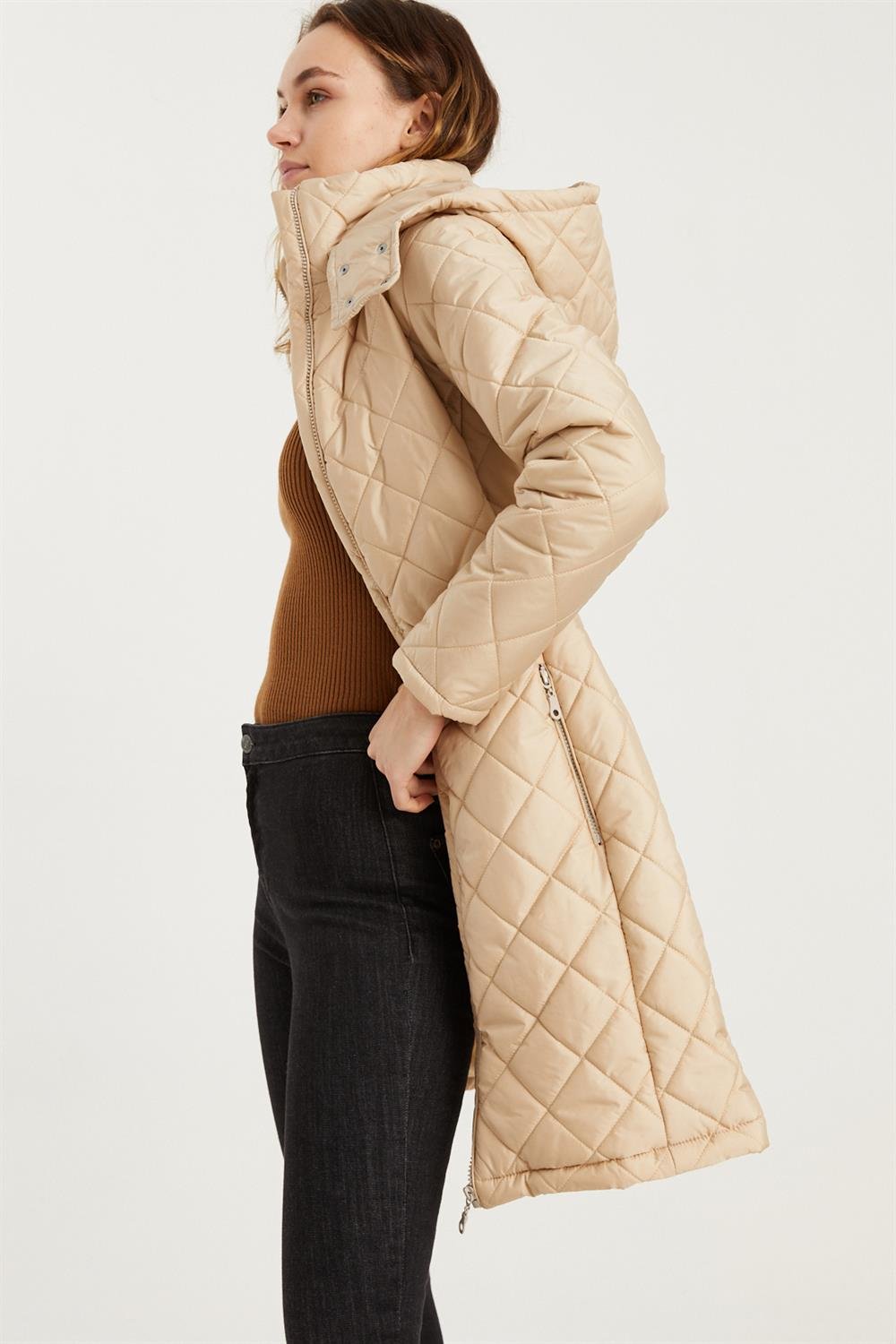 Z6654 DEWBERRY FEMEI TOPPER-PLAIN BEJ