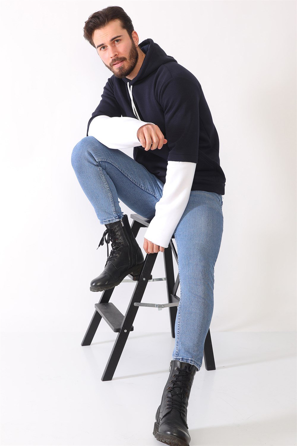 1042 DEWBERRY MEN'S SWEATSHIRT-NAVY BLUE