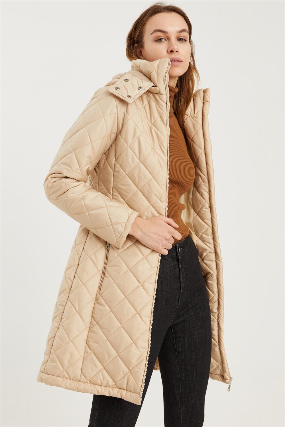 Z6654 DEWBERRY FEMEI TOPPER-PLAIN BEJ