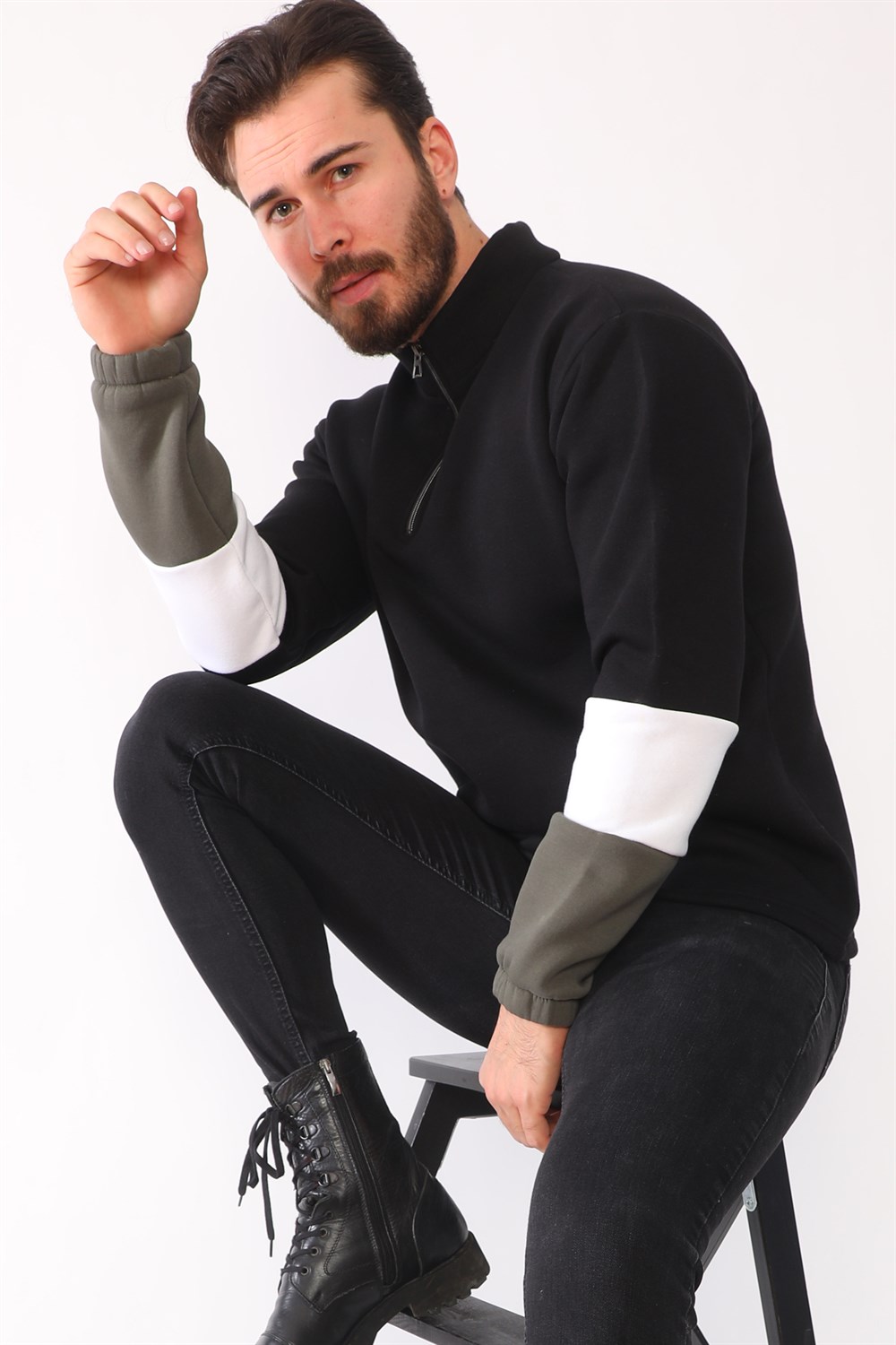 1041 DEWBERRY MENS SWEATSHIRT-BLACK