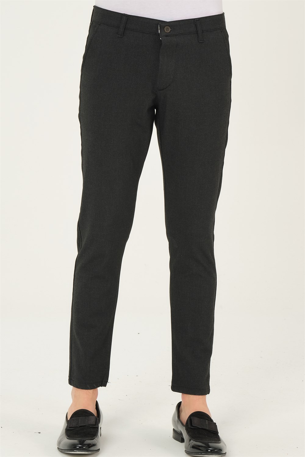 Pantaloni barbati, dewberry