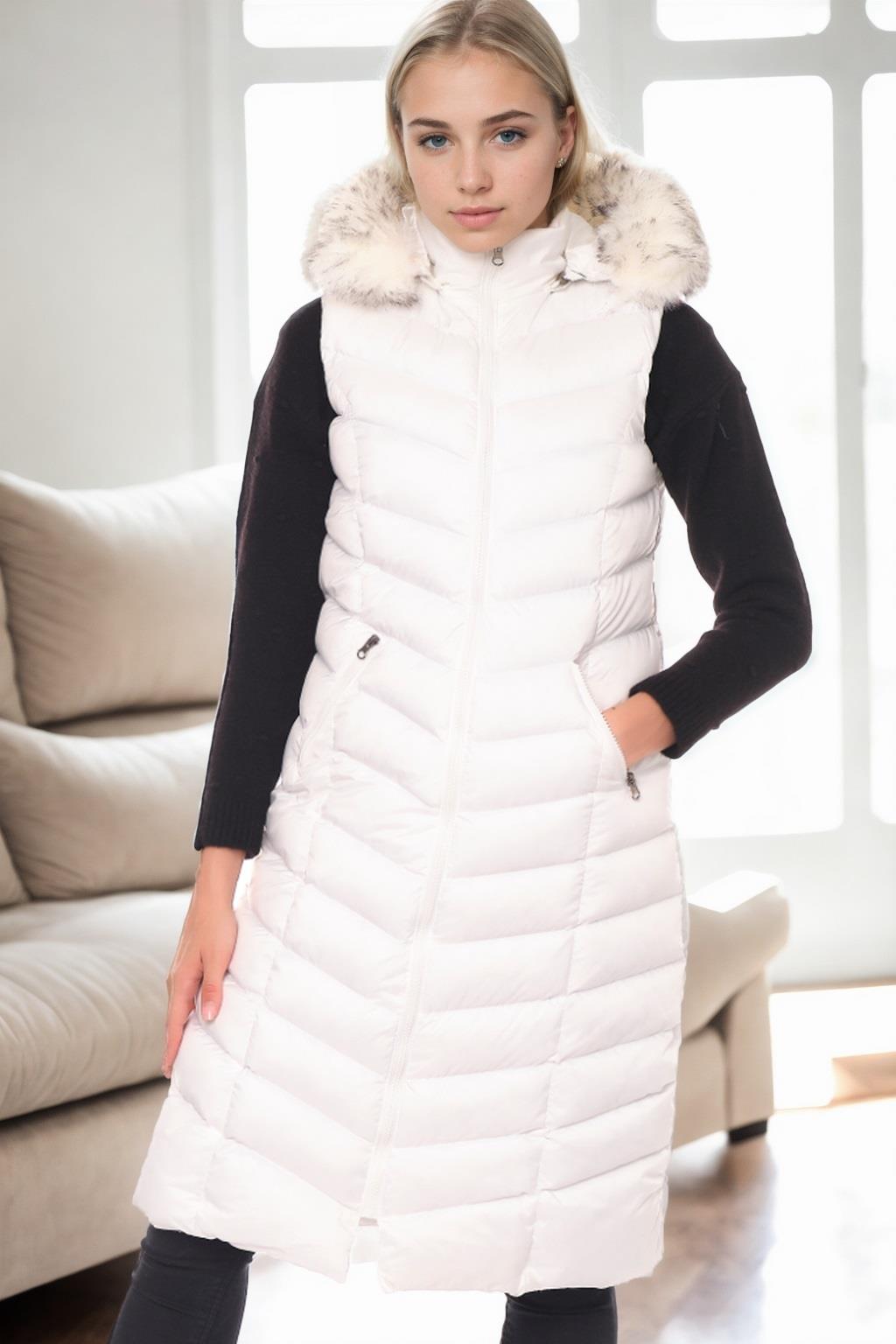 Z9684 DEWBERRY WOMEN'S VEST-WHITE