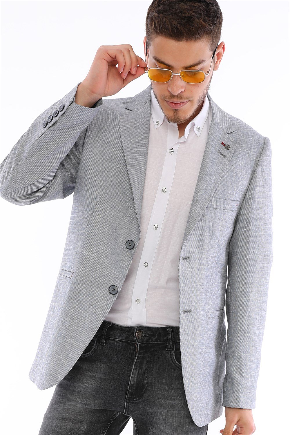 Sacou barbati, dewberry