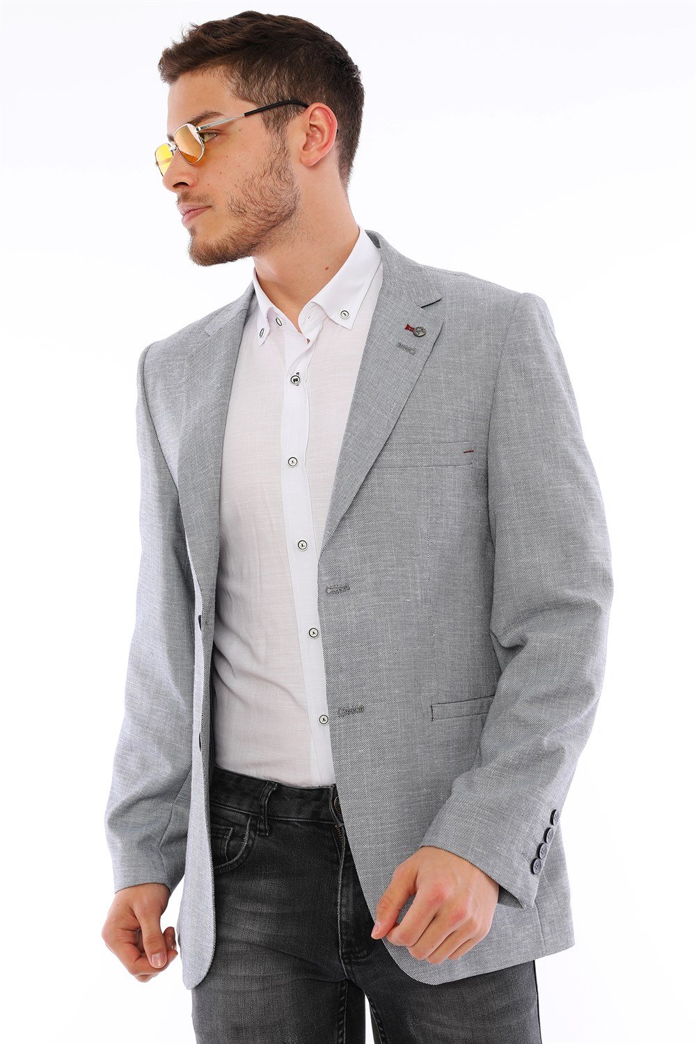 Sacou barbati, dewberry